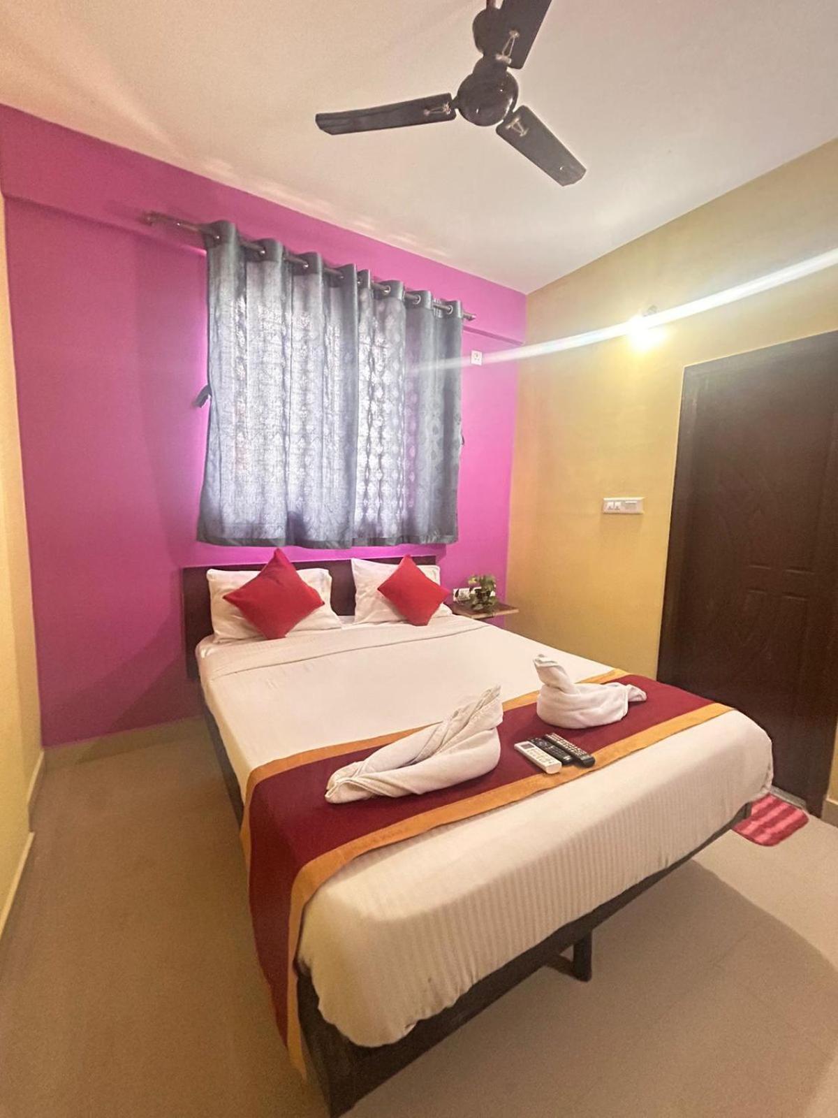 Hotel Prakrathi Residency บังกาลอร์ ภายนอก รูปภาพ