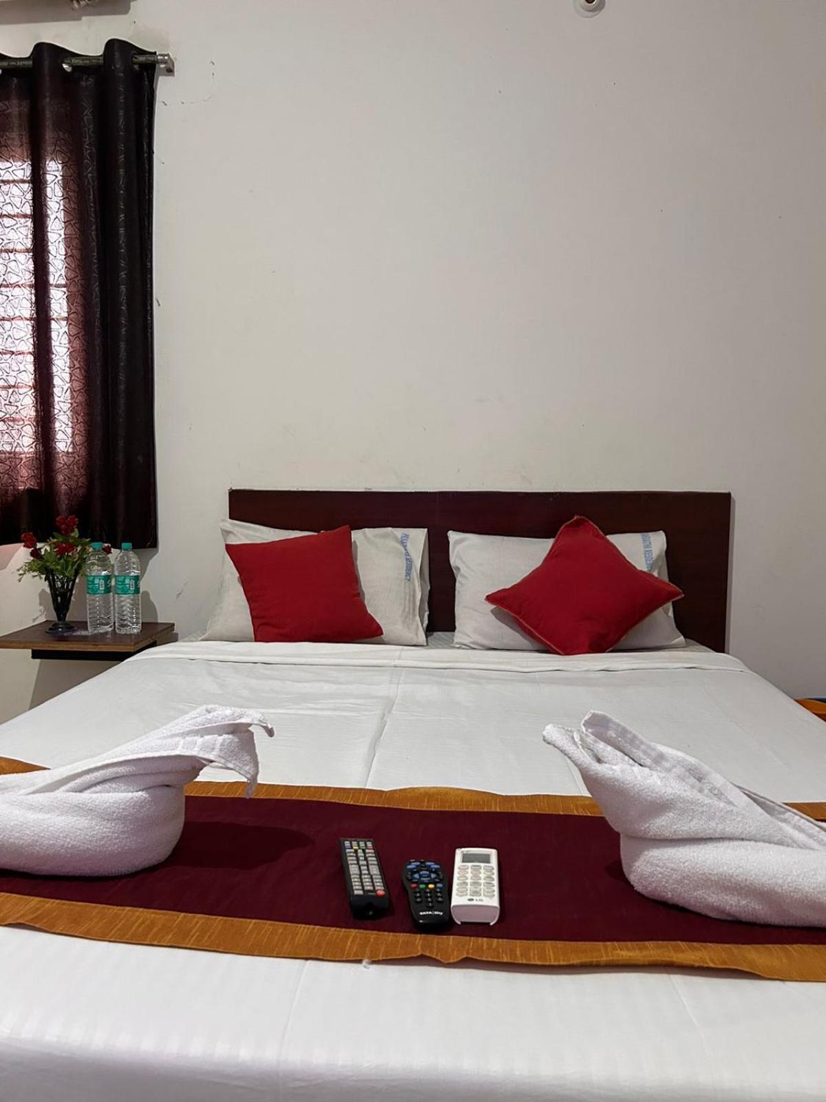 Hotel Prakrathi Residency บังกาลอร์ ภายนอก รูปภาพ